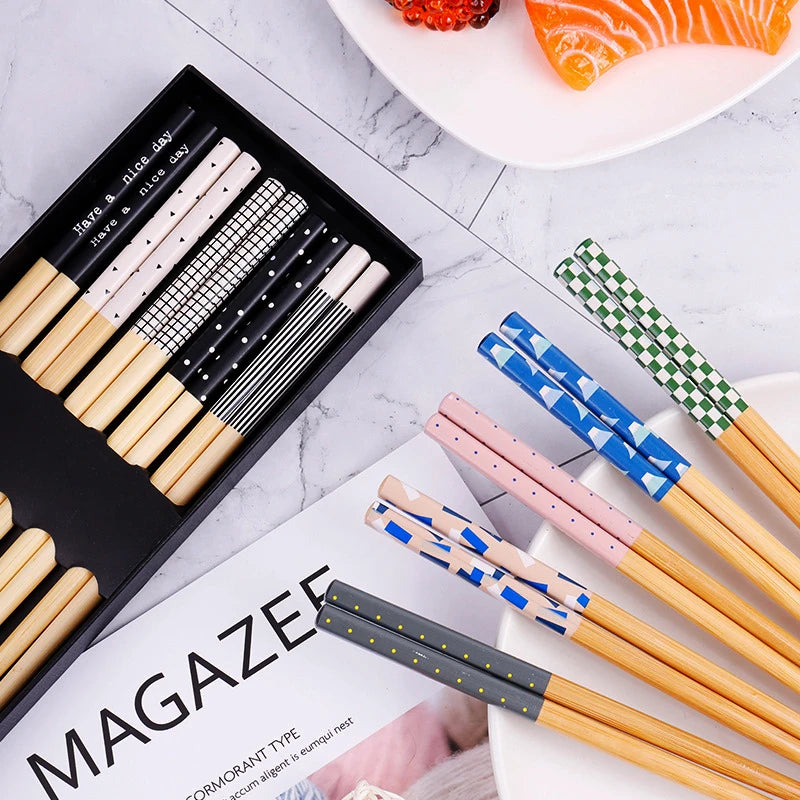 5Pair Japanese Style Wood Chopsticks Color Reusable Chopstick Red Sandalwood Noodle Tool Chinese Gift Tableware Set New 2023 Oasis Select
