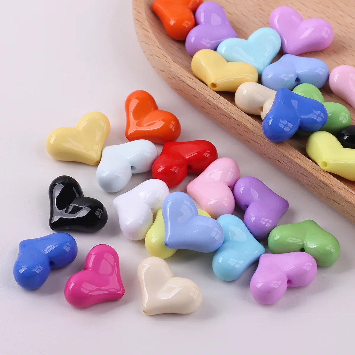 20pcs 16x22mm Acrylic Heart Shape Spacer Beads with 2mm Hole for Keychain Earrings Necklace Jewelry Pens Making Craft DIY Oasis Select