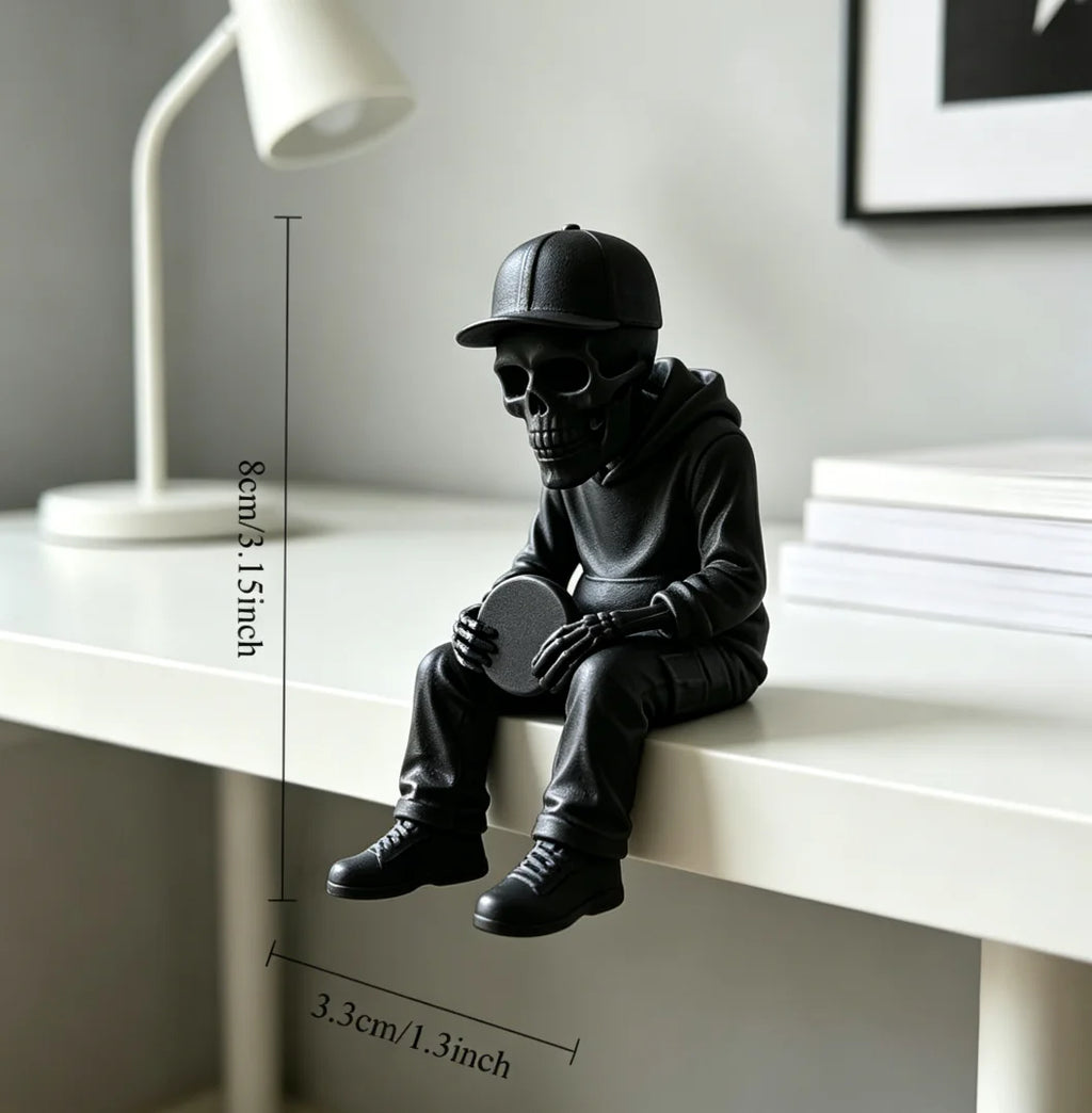 Frisbee Skull Figurine 3D Printing Casual Sitting Edge Sitter Statue Modern Gothic Ornaments for Home Office Desktop Shelf Decor Oasis Select Frisbee black 8x5.8x4.3cm