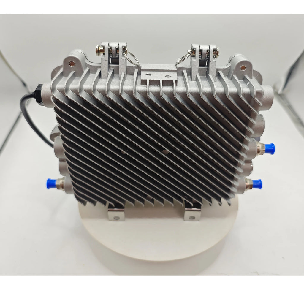 Bidirectional Amplifier 38db cable TV RF signal amplifier indoor type 45-860MHz 1 in 2 out, adjustable output Catv amplifier Oasis Select