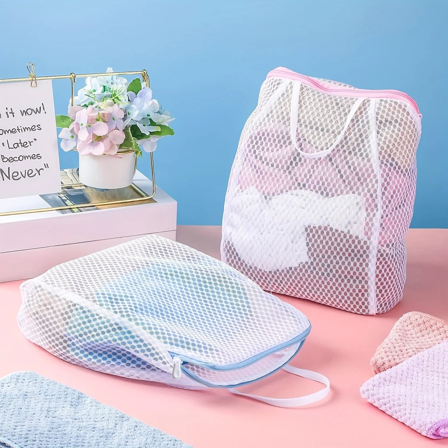 2pcs Honeycomb Mesh Laundry Bags with Handles,Durable Polyester Fabric, Versatile Rectangular Zipper Design for Delicate Clothes Oasis Select