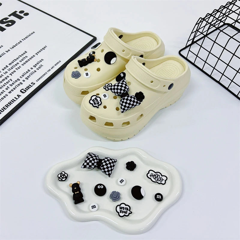 Fashion Shoe Accessory Set, decorative shoe buckles, removable, suitable for sandals and flip-flops. Oasis Select