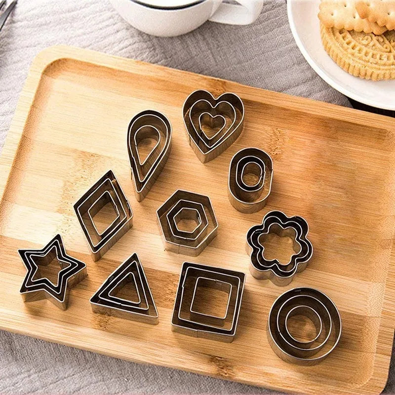 Stainless Steel Mini Cookie Mold Heart Pentagram Water Drop Cookie Cake Sugar Flipping and Fruit Cutting Artifact Oasis Select