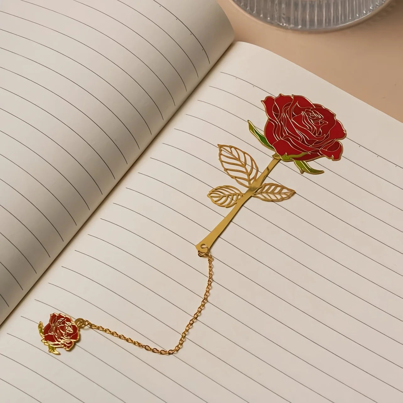 1 Piece of Exquisite Metal Rose Bookmark, Light Luxury Design Hollowed Out Bookmark, Perfect Gift for Teachers Oasis Select