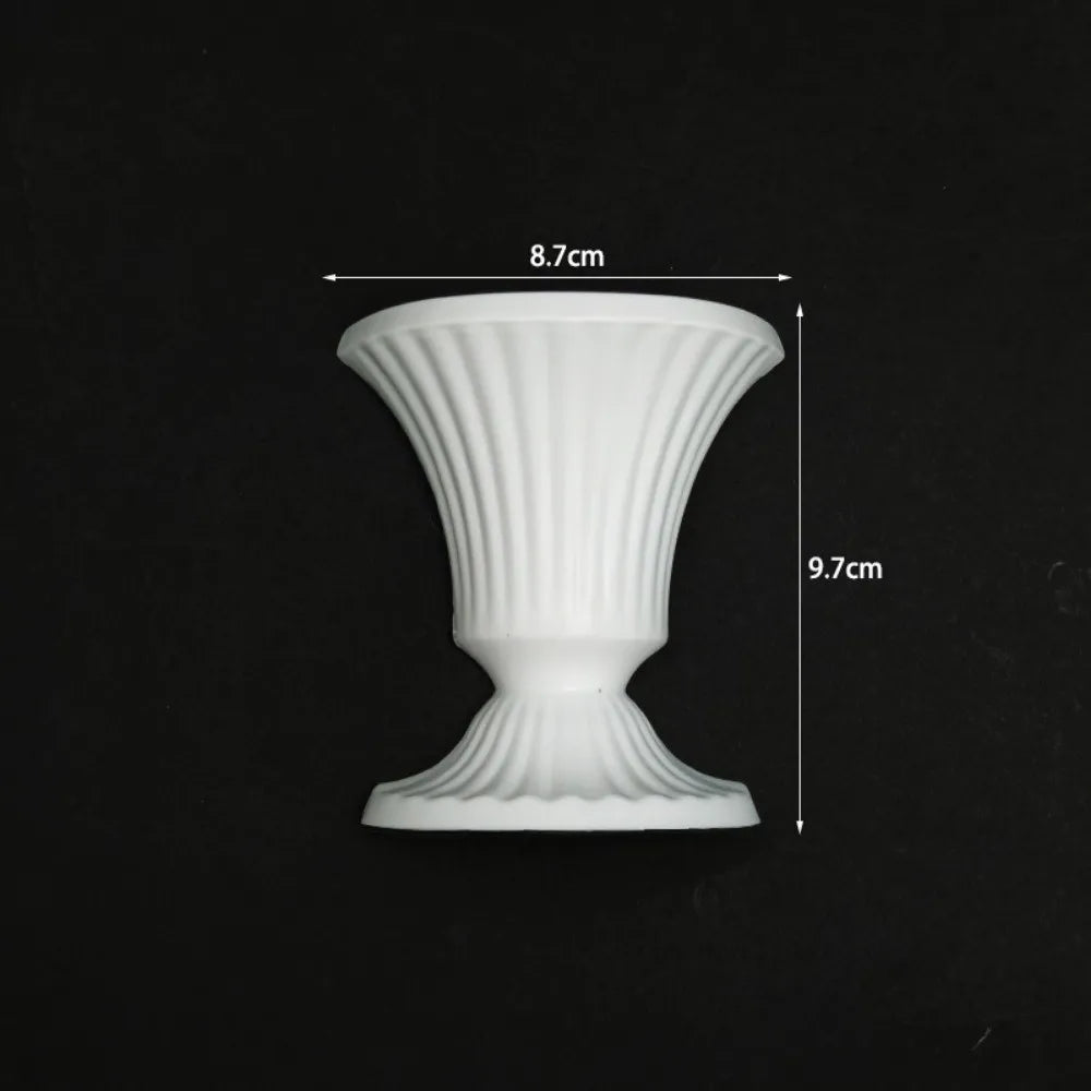 French Oil Painting Half Wall Vase – White Floral Décor