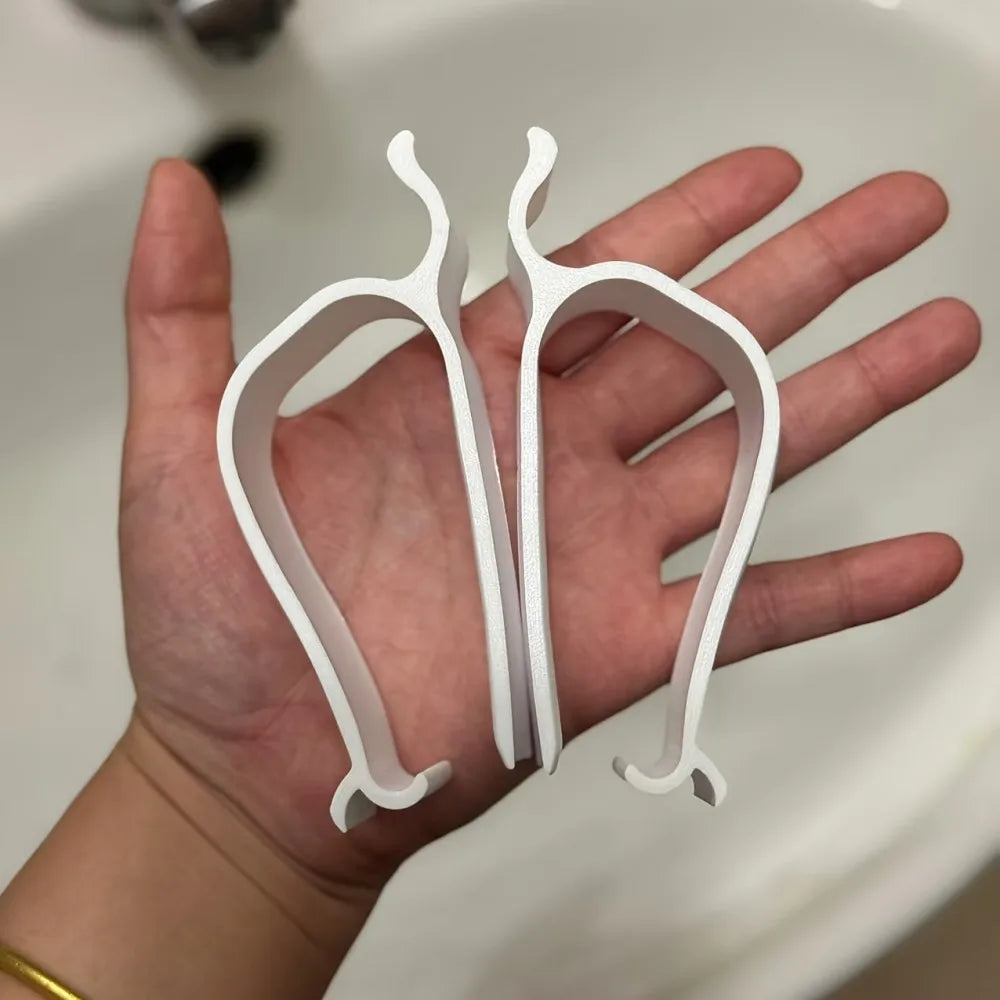 2pcs toilet seat stabilizer. Try this toilet stabilizer quickly, it can easily align the toilet without running. Oasis Select