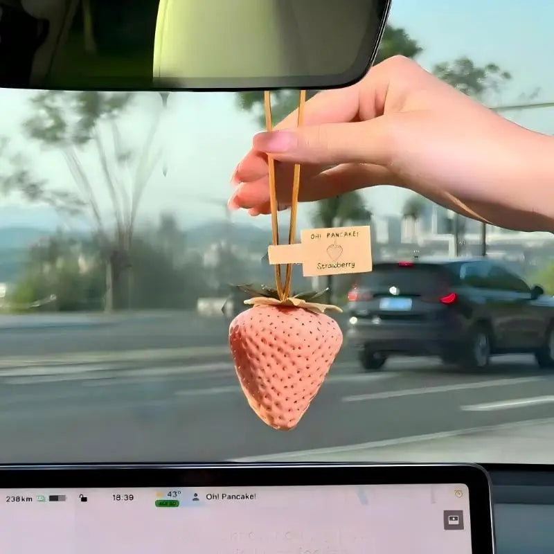 딸기백참 딸기 가방걸이 딸기 가방 참 백참 Strawberry bag charm 가방스트랩 딸기 참 colgantes de bolsos 가죽 백참 accessoires voiture femme fraise light charm Oasis Select A6