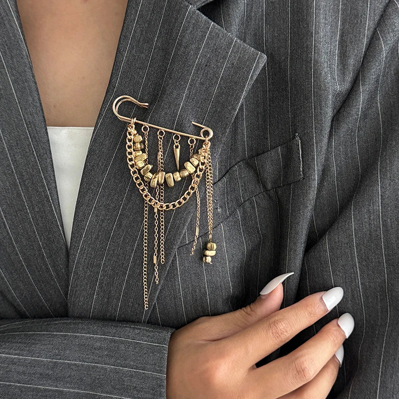 SUSU 1PC Creative Beaded Heart Shaped Tassel Metal Brooches Adjusting The Pant Legs Belt Safety Pin Versatile Clothing Decor Oasis Select