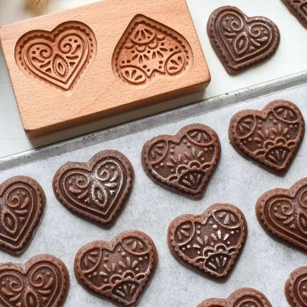DIY Wooden Shortbread Mold Raspberry Heart Carved Gingerbread Cookie Mold Kitchen Cutter Molds For Valentine's Day Easter Party Oasis Select