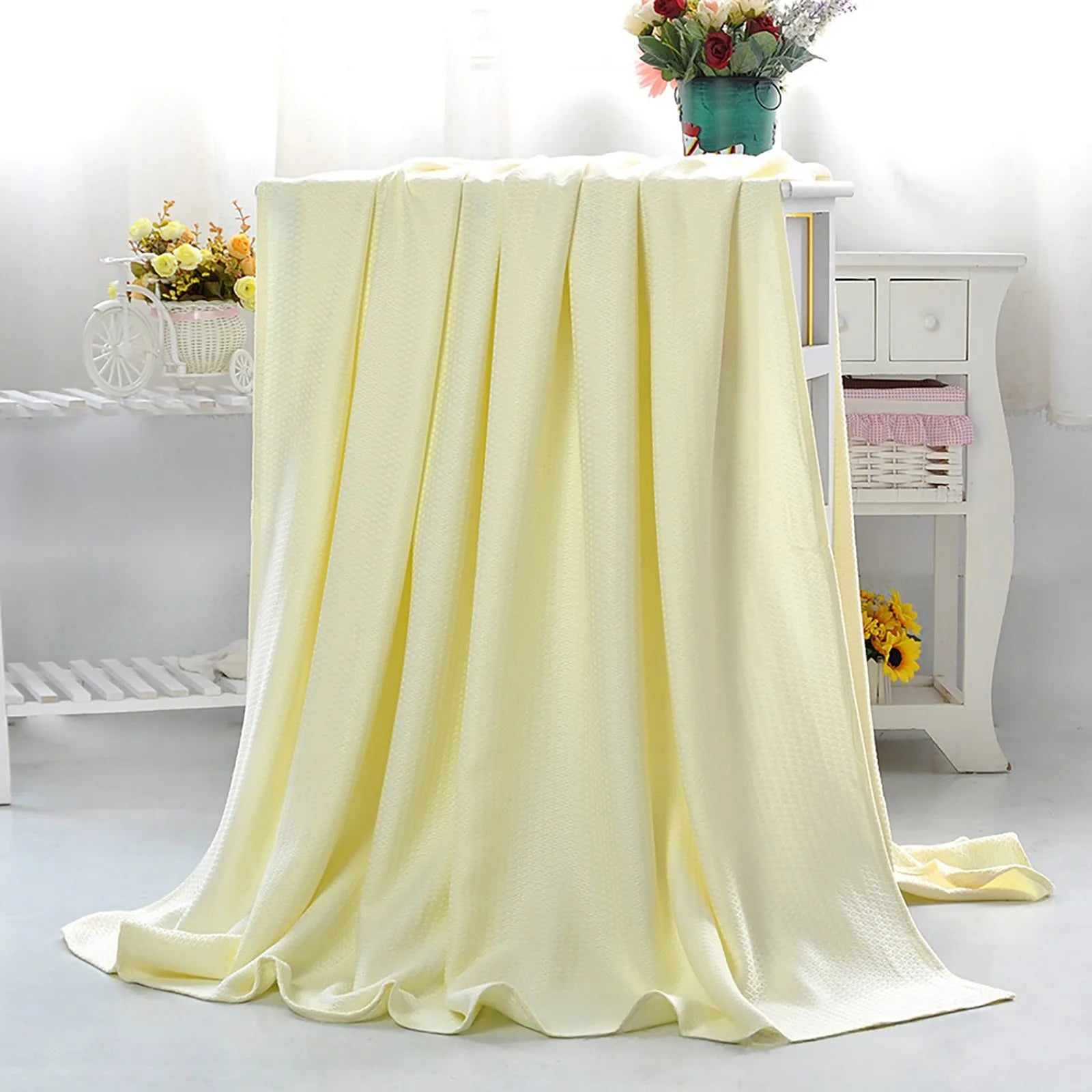Summer Cooling Blanket Air Conditioning Quilt Skin-friendly Bamboos Fiber Light And Thin Breathable Cooling Quilt For Home Oasis Select Beige S