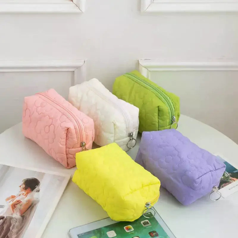 Fashion Candy Color Large Capacity Travel Makeup Bag Women Quilted Flower Storage Bag Portable Toilet Bag Oasis Select
