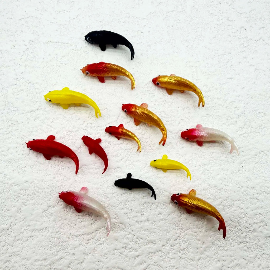 Random 5Pcs/Set Soft PVC Goldfishes Models Epoxy Filling Material Crystal Ocean Resin 3D Mini Fish Modeling Filler Mini Craft Oasis Select