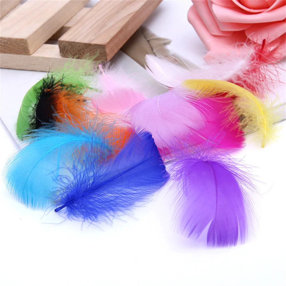 100PCS Small Goose Feathers for DIY Crafts 5-8cm Coloed Swan Plumes Wedding Party Handicraft Accessories Dream Catcher Feathers Oasis Select