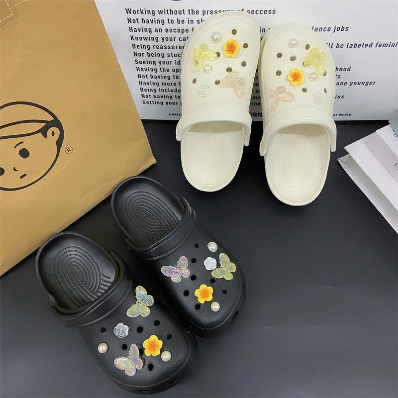 Fashionable shoe accessory set, with a shoe chain clasp, removable, suitable for sandals and flip-flops. Oasis Select