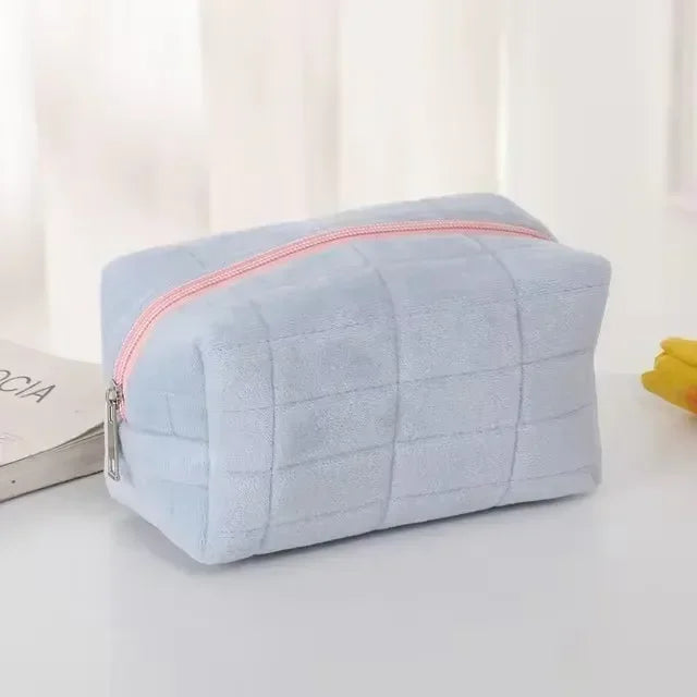Simple Makeup Bag Pillow Pen Bag High Appearance Level WOMEN'S Large Capacity Pillow Bag Portable Storage Bag Oasis Select Blue Y0802