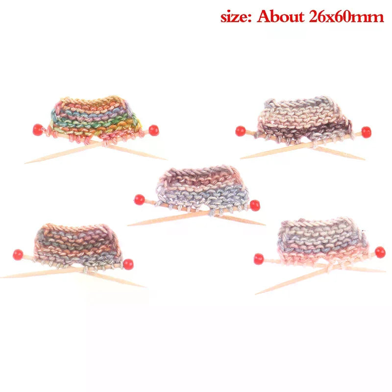 1/12 Miniature Dollhouse Simulation Thick Knitted Sweater Model DIY Accessories Decorative Ornament Oasis Select