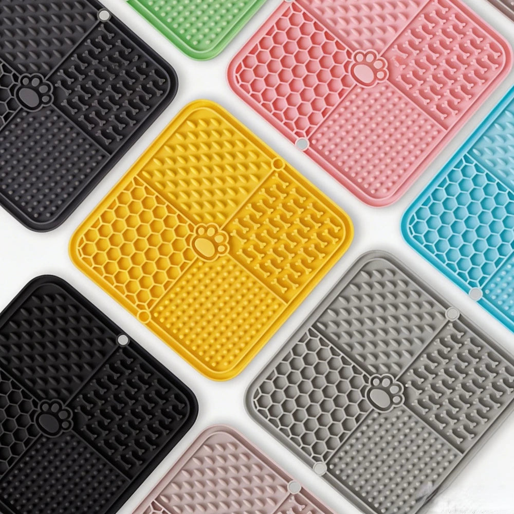 Pet Lick Silicone Mat Slow Feeder Dog Food Plate Bathing Distraction Sucker Training Feeder for Dogs Kitchen Supplies Oasis Select