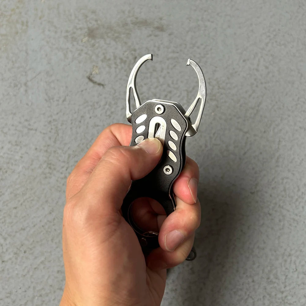 Rust Proof 304Stainless Steel Fish Grip Portable Lock Fishing Tackle Lip Clip Tool FishController Portable Professional Oasis Select
