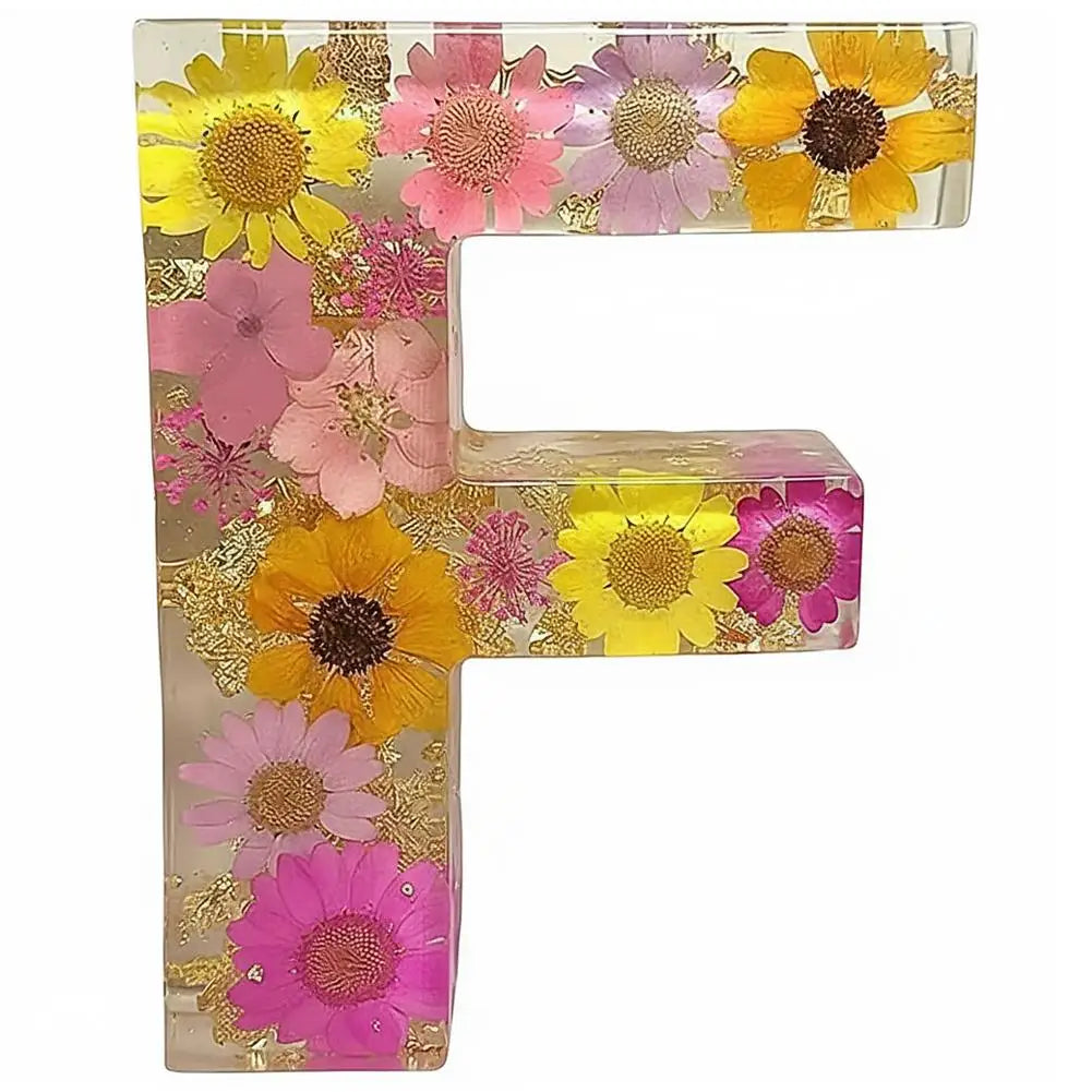 Floral Resin LED Letter Light – Dried Flower Night Lamp