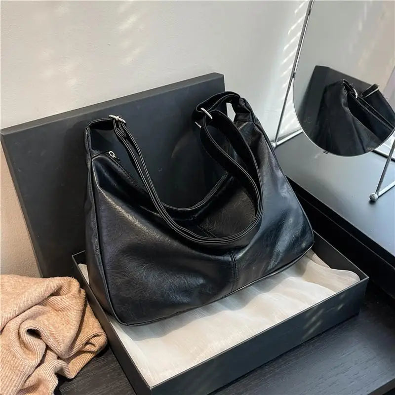 Retro PU Leather Shoulder Bag – Large Capacity Women's Tote