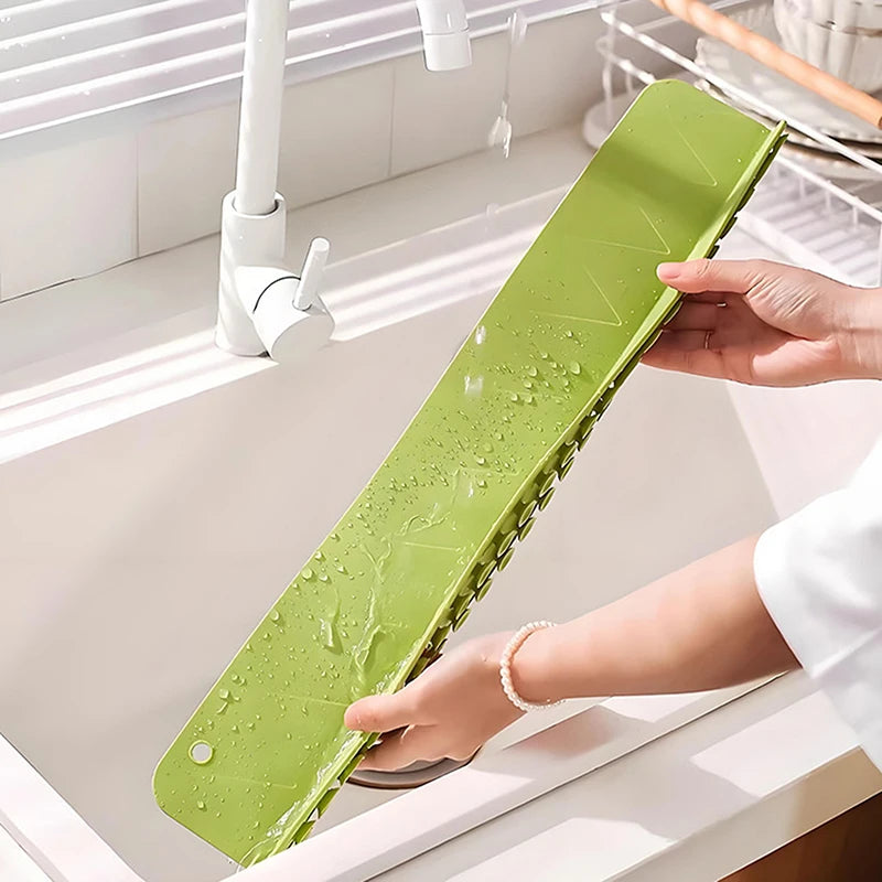 Silicone Sink Splash Guard, Kitchen Island, Bathroom Suction Cup Baffle, Protector for Sink, 1 Pc Oasis Select