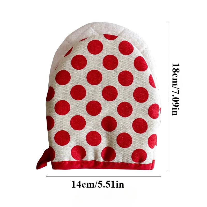 2pcs Style Polka Dot Heat-Resistant Oven Mitts for Home Use Japanese Microwave Safe Gloves kitchen gloves heat resistant Oasis Select