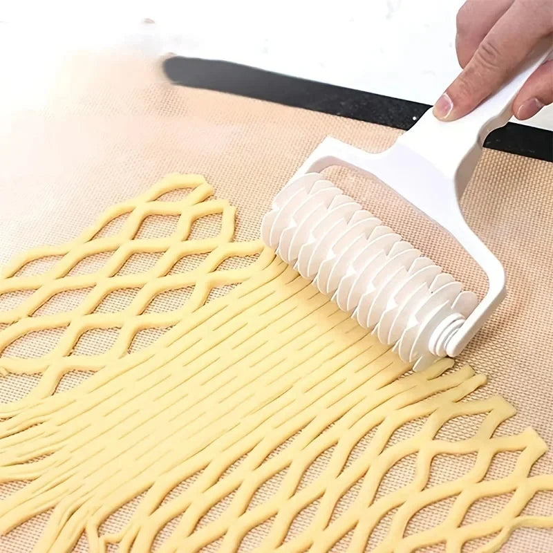 Plastic Pulling Knife Pasta Cutters Lattice Roller Dockers Dough Spaetzle Makers Kitchen Baking Tools Oasis Select