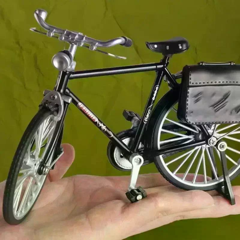 1:10 Diecast Metal Retro Mountain Bike Model with Mini Pump