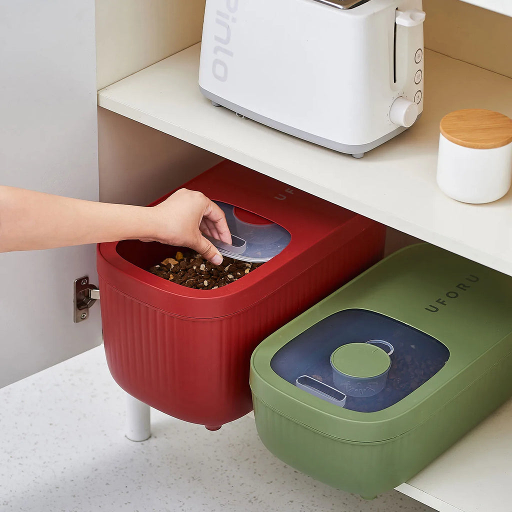 Dog Food Storage Container, Multi-purpose Organiser, Large-capacity Dog Treat Organiser, Convenient Push-Pull Design Oasis Select