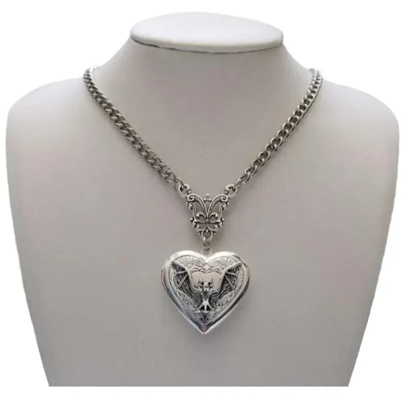 Fashion New Silver Color Heart Pendant Necklace Stainless Steel Retro Simple Personality Punk Style Men and Women Accessories Oasis Select