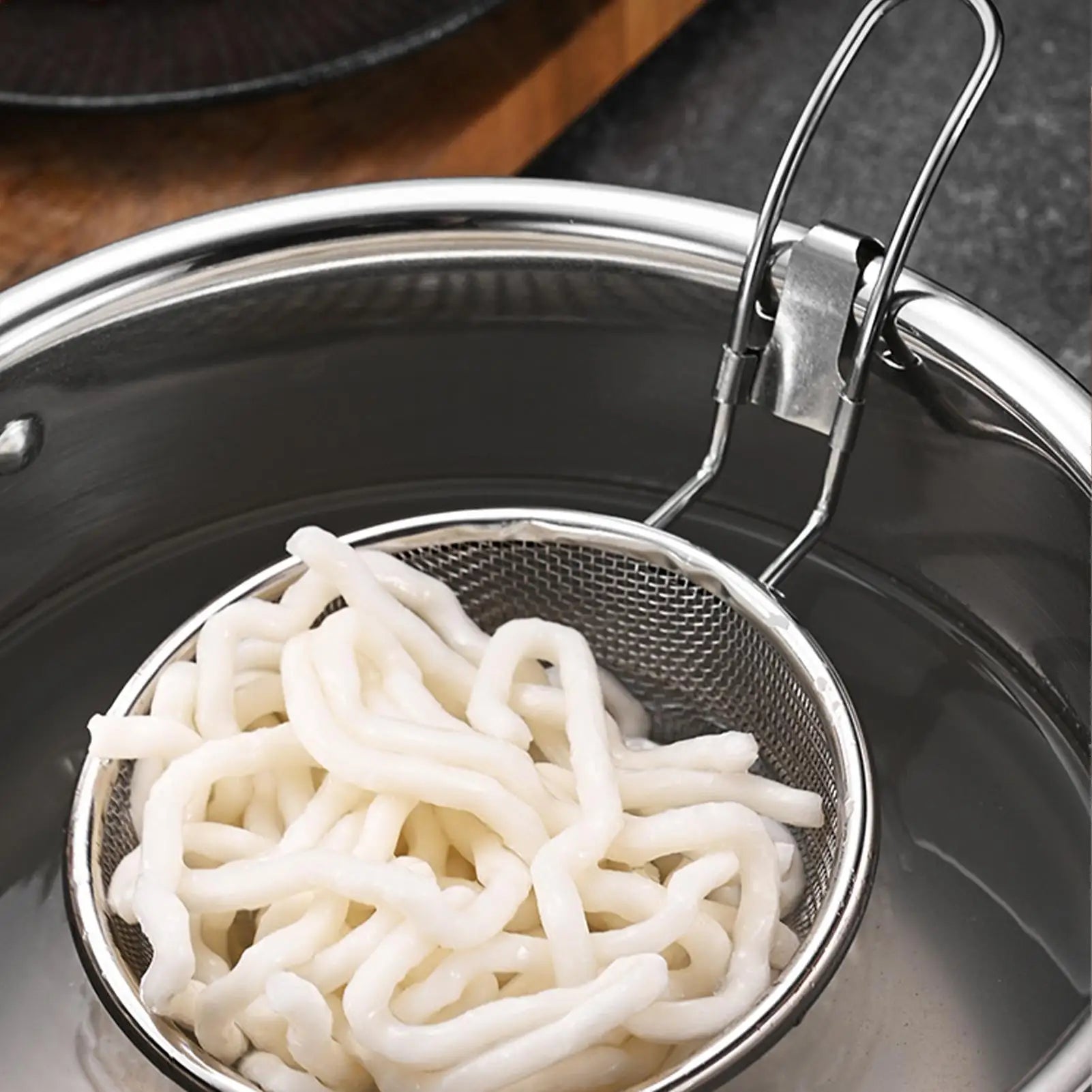 Mesh Strainer Spoon Wall-mounted Frying Filter Basket Spicy Hot Pot Noodles Scoop Kitchen Tableware Cooking Kitchen Tool Oasis Select