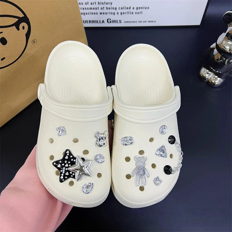 Fashionable shoe accessory set, made of metal, with a shoe chain clasp, removable, suitable for sandals and flip-flops. Oasis Select