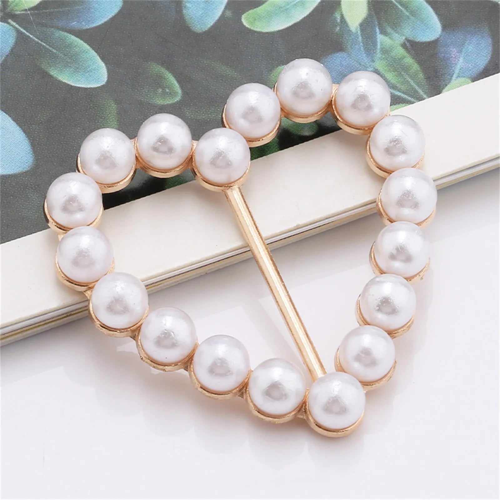 New Fashion Corner Hem Waist Knotted Brooches Crystal Pearl Metal Hijab Scarf Ring Button Shirt T-shirt Fixed Buckle Accessories Oasis Select C One Size