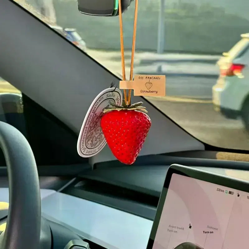딸기백참 딸기 가방걸이 딸기 가방 참 백참 Strawberry bag charm 가방스트랩 딸기 참 colgantes de bolsos 가죽 백참 accessoires voiture femme fraise light charm Oasis Select