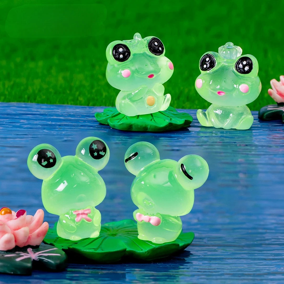 Micro Landscape Creative Cute Glow-in-the-dark Frog Doll Decoration Accessories Resin Crafts Car Desktop Widget Oasis Select