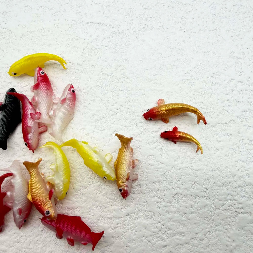 Random 5Pcs/Set Soft PVC Goldfishes Models Epoxy Filling Material Crystal Ocean Resin 3D Mini Fish Modeling Filler Mini Craft Oasis Select