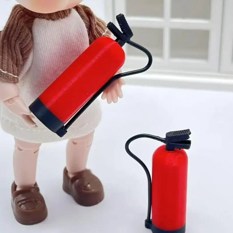 1/2/5Pcs Miniature Simulation Fire Extinguisher Ornament Dollhouse Miniature Scene Decor 1/12 Scale Dolls House Photography Prop Oasis Select