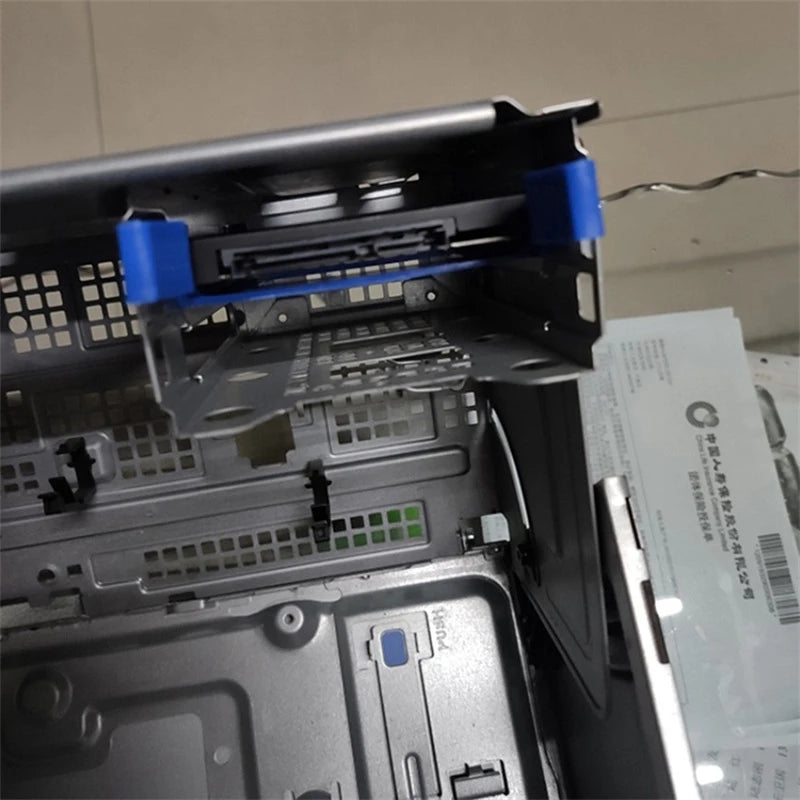 Hot Sale 2.5 Inch SSD Hard Drive Disk Rack Bracket HDD Tray Caddy W/Screw For Optiplex 3070 5070 7070 MT Repair Part Oasis Select