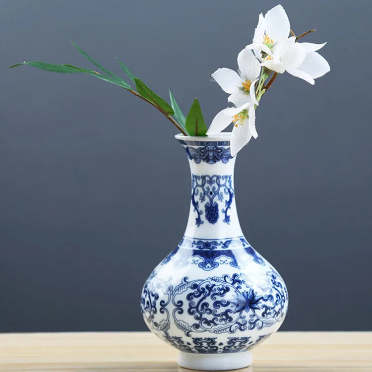 Chinese Table Top Antique Blue And White Porcelain Vase Decoration Crafts Small Ceramic Flower Arrangement Oasis Select
