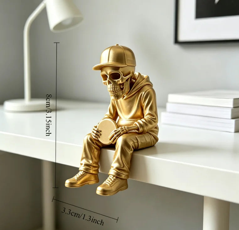 Frisbee Skull Figurine 3D Printing Casual Sitting Edge Sitter Statue Modern Gothic Ornaments for Home Office Desktop Shelf Decor Oasis Select Frisbee Gold 8x5.8x4.3cm