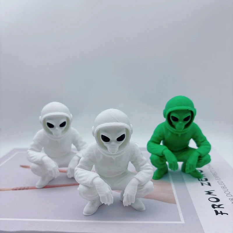 Mysterious Alien Astronaut Sculpture Squat Extraterrestrial Figurine 3D Printing Ornaments for Coffee Modern Bedroom Decor Gifts Oasis Select