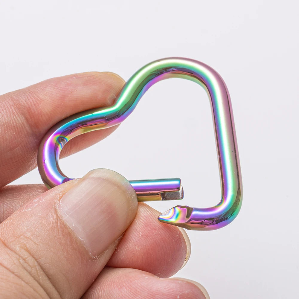 5pcs New Heart Shaped Laser Carabiner Hook Ring Keychain Keyrings Hook DIY Jewelry Making Supplies Connector Buckles Accessories Oasis Select