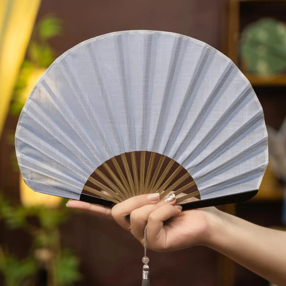 Japanese Style Retro Shell Shaped Fan Silk Cloth Bamboo Folding Fans with Pendant Wedding Hand Fans Solid Color Curved Fanbone Oasis Select F
