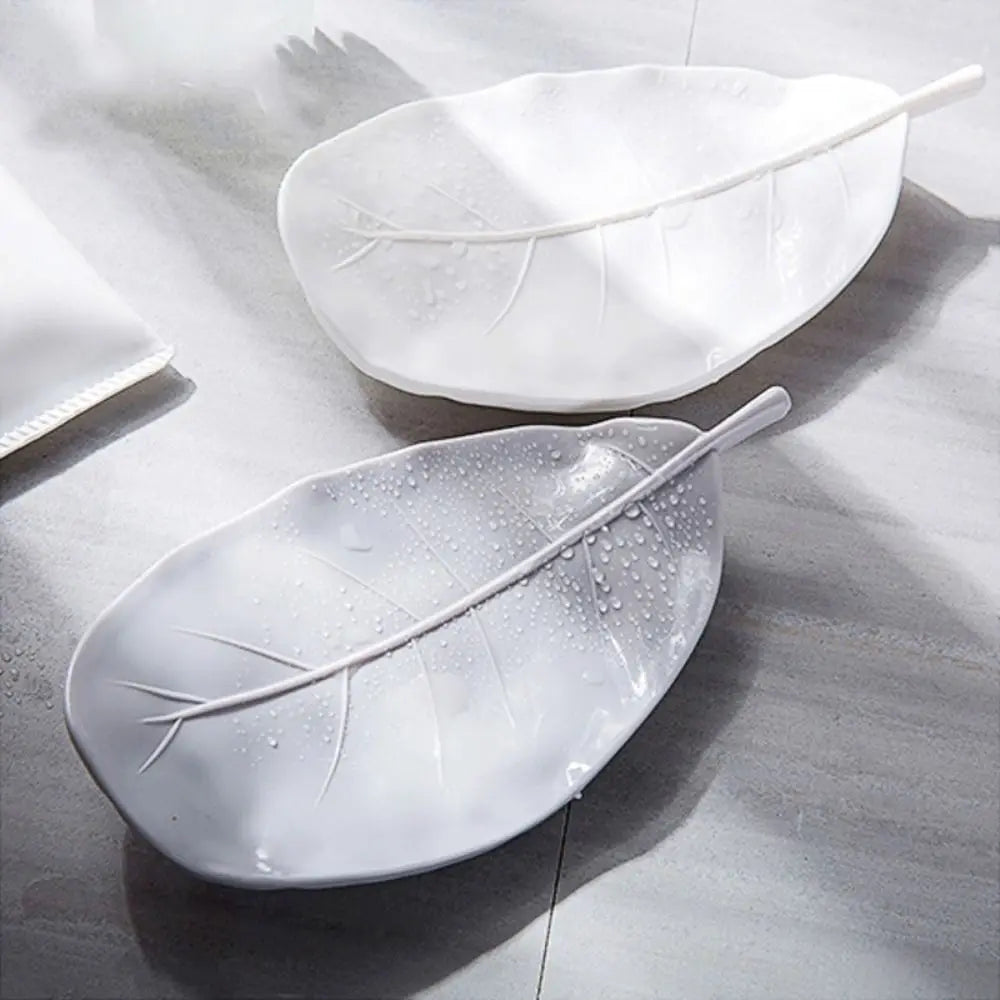 Creative Leaf Shape Soap Dish Storage Holder Stand Tray Fashion Soap Box Durable Storage Rack Bathroom Kitchen Sink Organizer Oasis Select