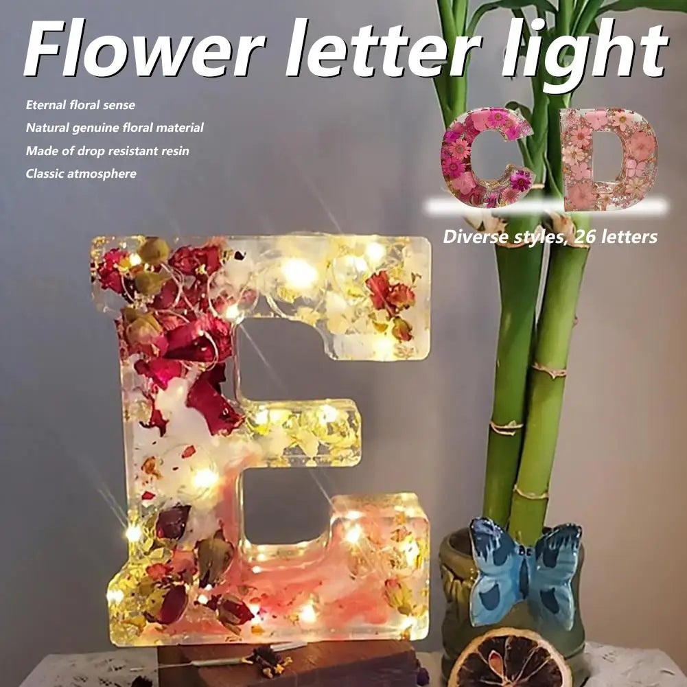 Floral Resin LED Letter Light – Dried Flower Night Lamp