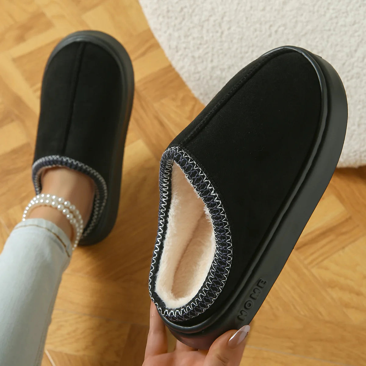 Ladies' cozy fleece slippers, soft-soled home winter warming shoes, men's indoor and outdoor shoes, elegant couple slippers Oasis Select black 40-41