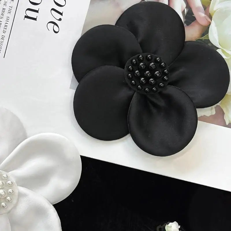 5 Pcs Black White Hand Sewn Colored Ding Cloth With Flower Clothing Patch DIY Clothing Accessories 11CM Oasis Select