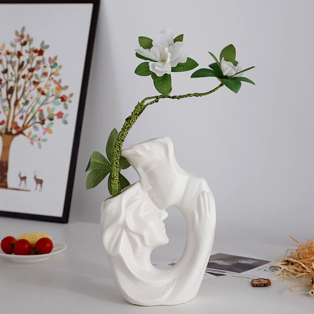 Kiss character couple vase, ceramic handicraft ornament, office home living room decoration gift, couple, vase Oasis Select