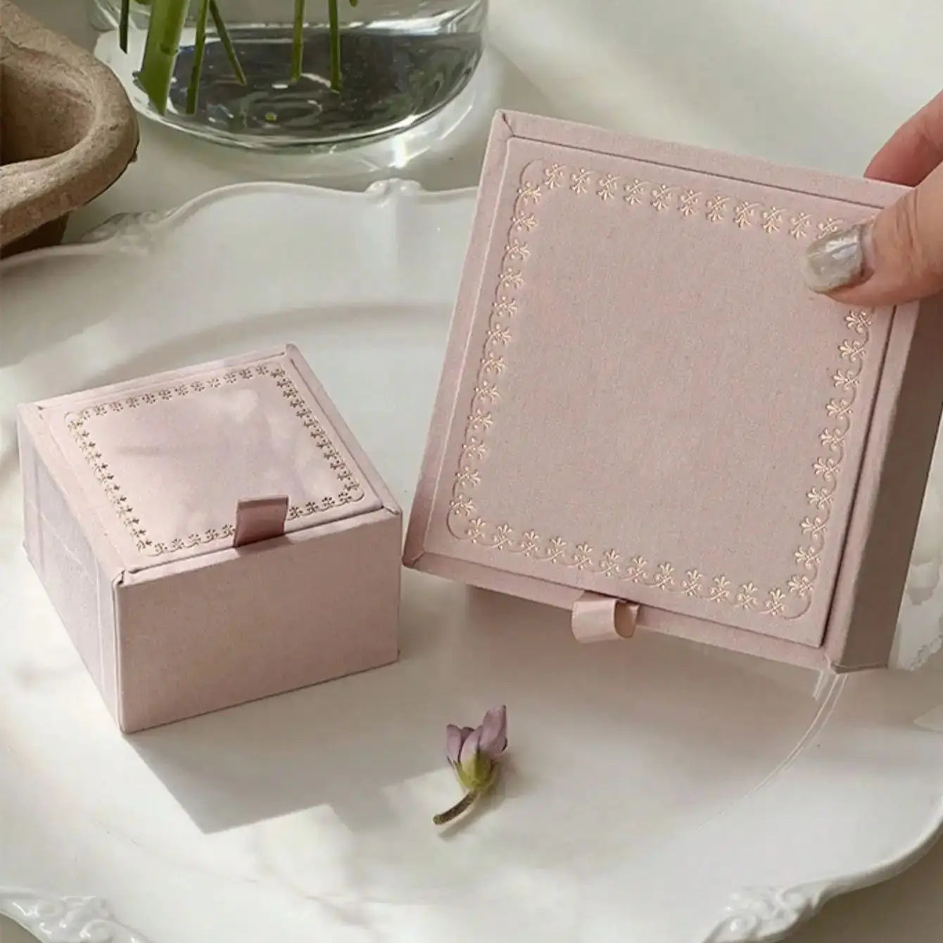 1pc retro flocking ins style jewellery packaging box pink hot stamping jewellery storage box Oasis Select