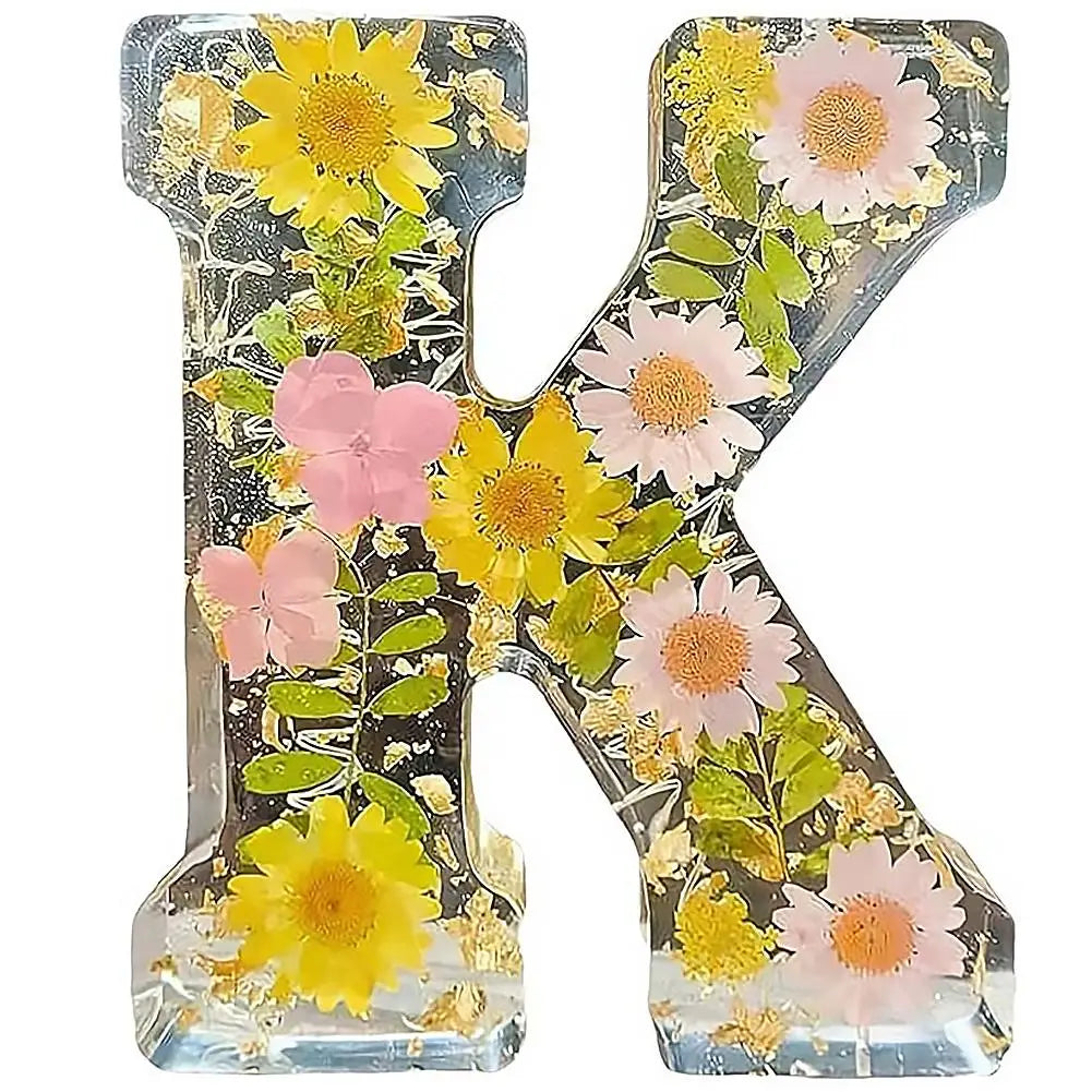 Floral Resin LED Letter Light – Dried Flower Night Lamp